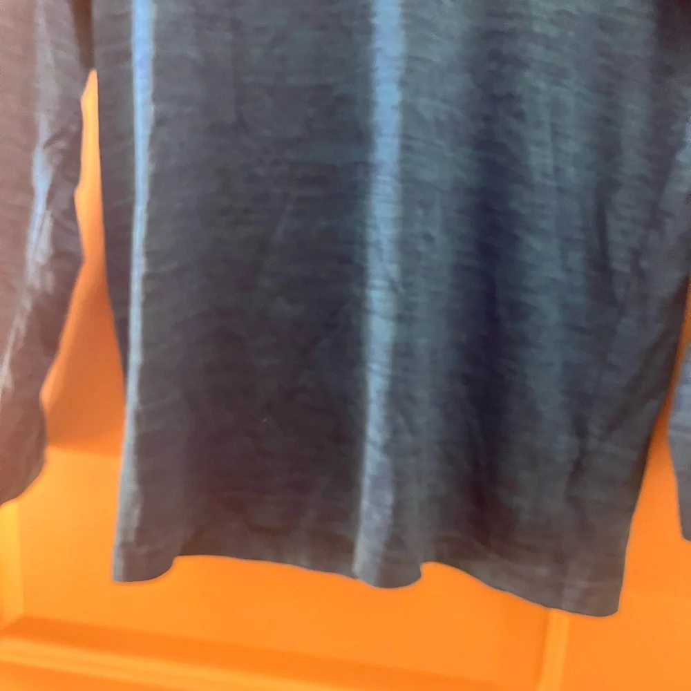Old Navy Boys Active Long Sleeve T-Shirt Size L 10-12 Blue
